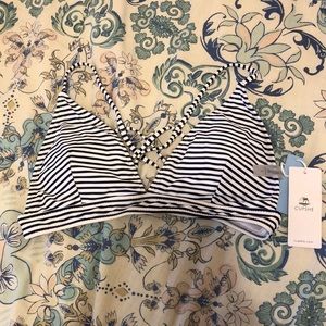 COPY - NWT Cupshe bikini TOP ONLY